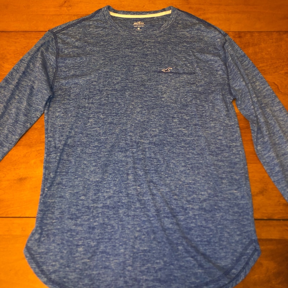 Hollister Long Sleeve T-Shirt